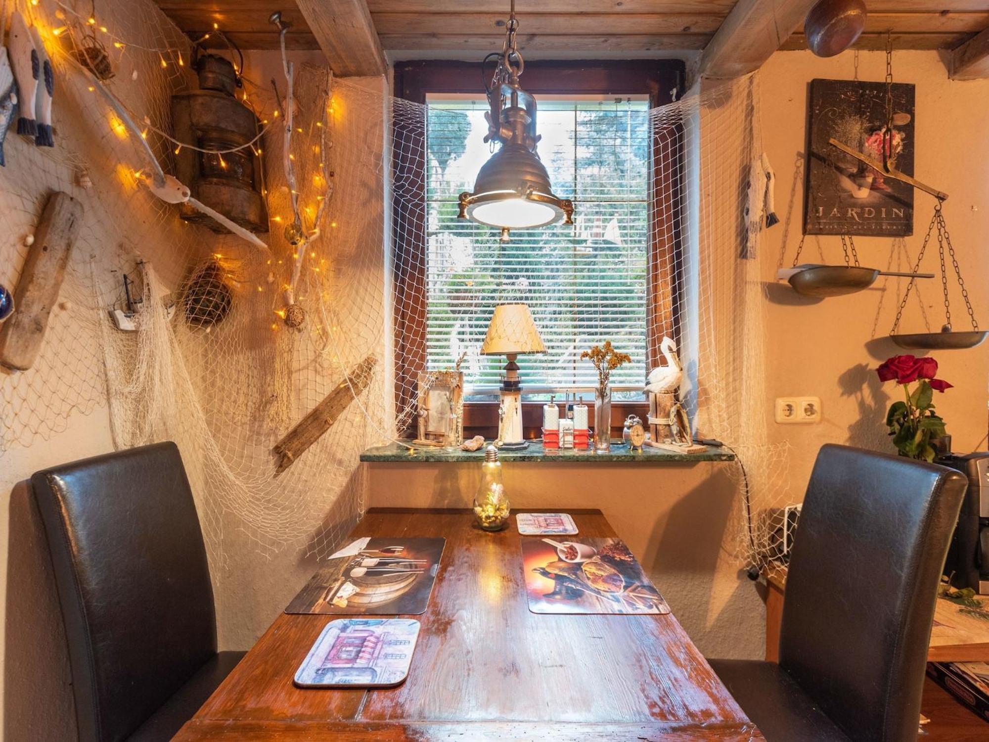 Comfortable Apartment In Wismar Mecklenburg With Fireplace 外观 照片