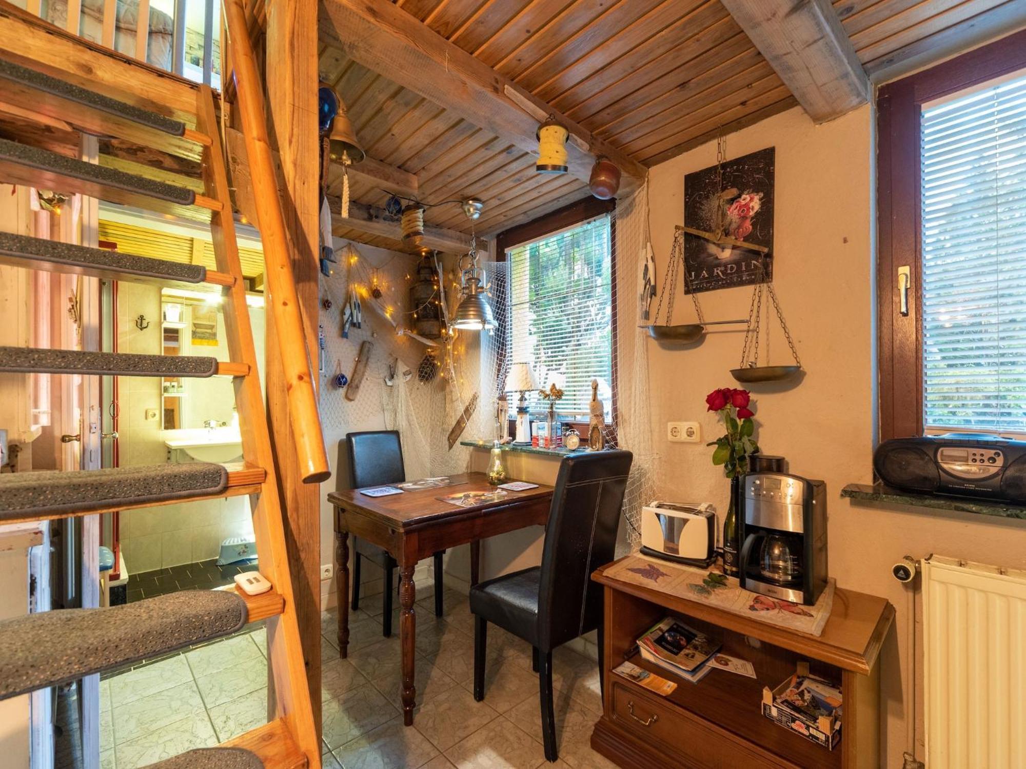 Comfortable Apartment In Wismar Mecklenburg With Fireplace 外观 照片