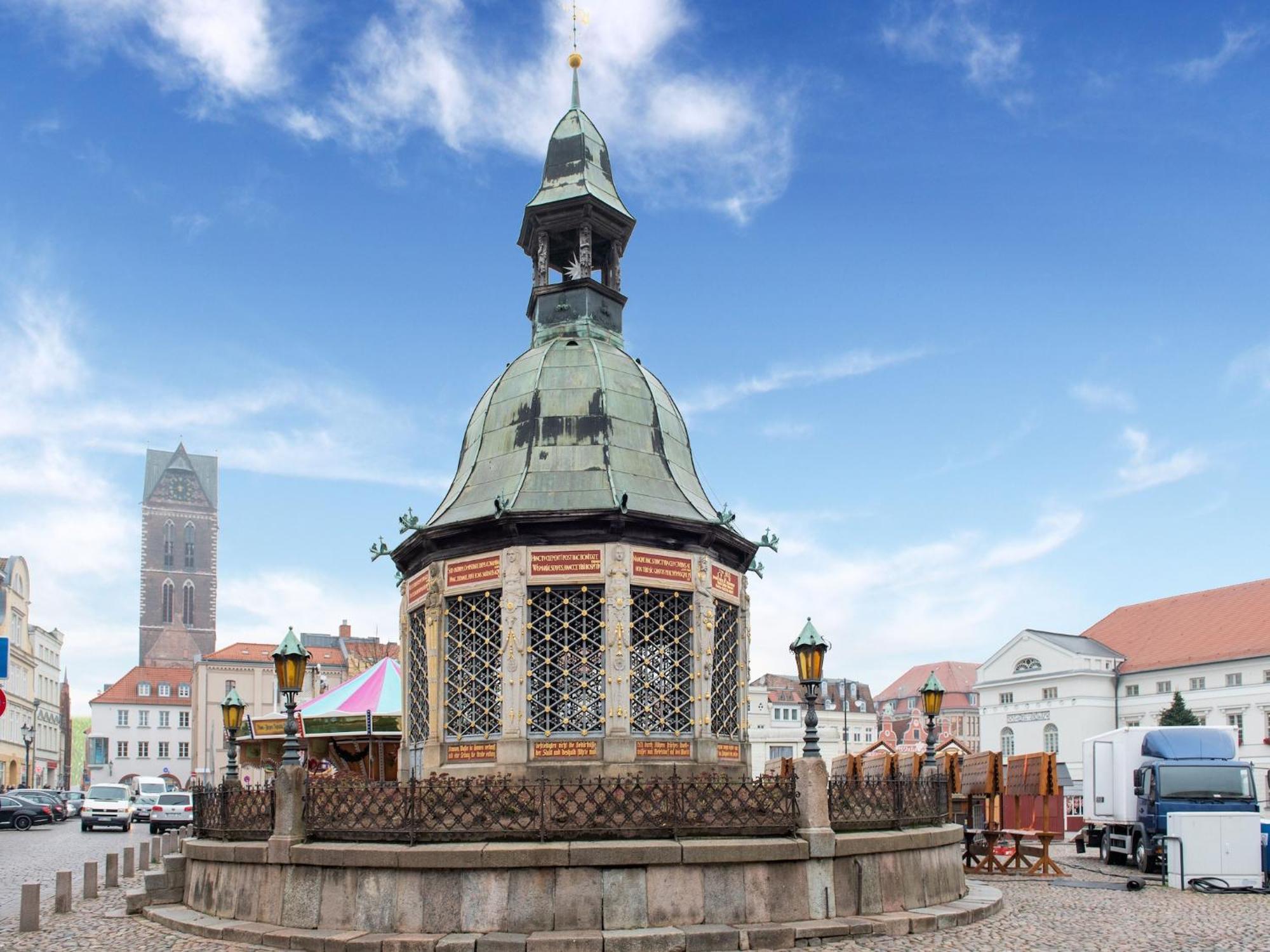 Comfortable Apartment In Wismar Mecklenburg With Fireplace 外观 照片